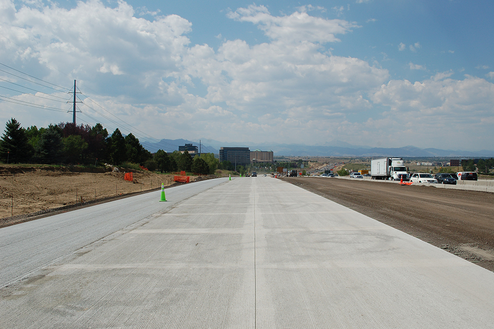 મોરબીના રાજપર ગામનો નવો ડામર રોડ બનાવવાની માંગ - MorbiNews